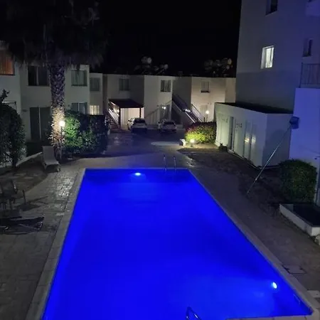 Sea View One Bed With Pool In B7 Apartment *