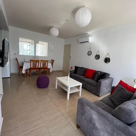Sea View One Bed With Pool In B7 Peyia